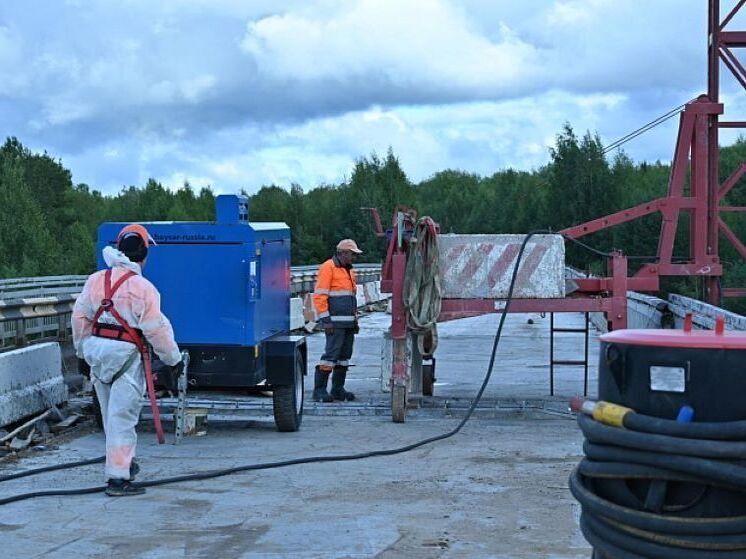 Капремонт моста через реку Кобру в Нагорском районе идёт по графику