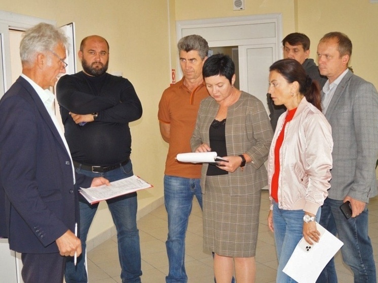 В Курской области проверили отремонтированные школы с дефектами