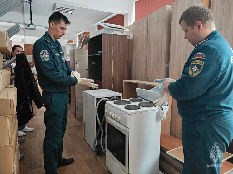 Сотрудники МЧС в Кингисеппском районе помогли детям из ресурсного центра