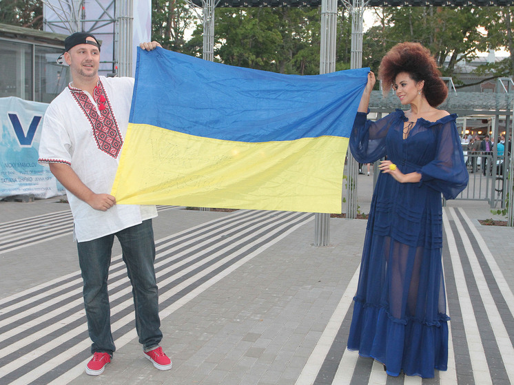 Украинская певица Настя Каменских ответила на критику из-за русских песен
