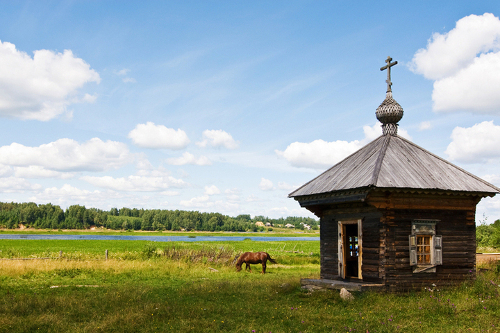 Иеромонах: церковь не одобряет обряд развеивания праха