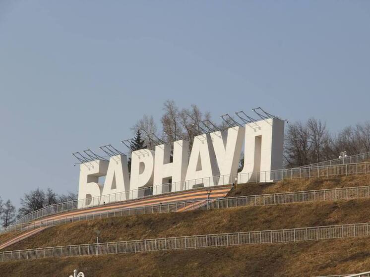 Мэр Вячеслав Франк поздравил барнаульцев с Днем города