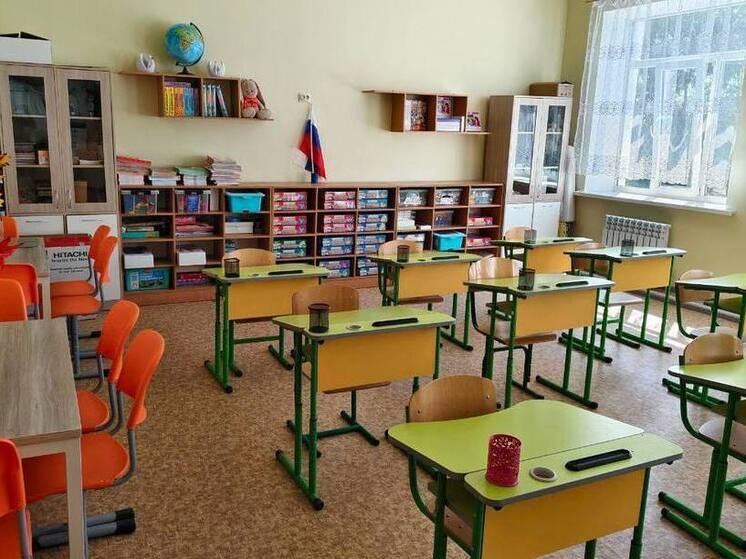 Шефы из Пензенской области организовали экскурсию по отремонтированной школе для первоклассников