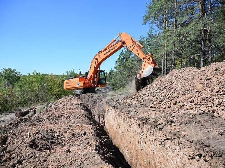 Восстанавливают водовод для улучшения ситуации с подачей воды по графику для жителей Макеевки