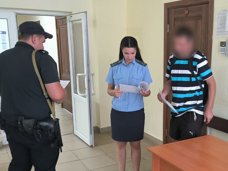 Житель Керчи накопил задолженность по алиментам на содержание несовершеннолетнего сына в размере 828 тысяч рублей