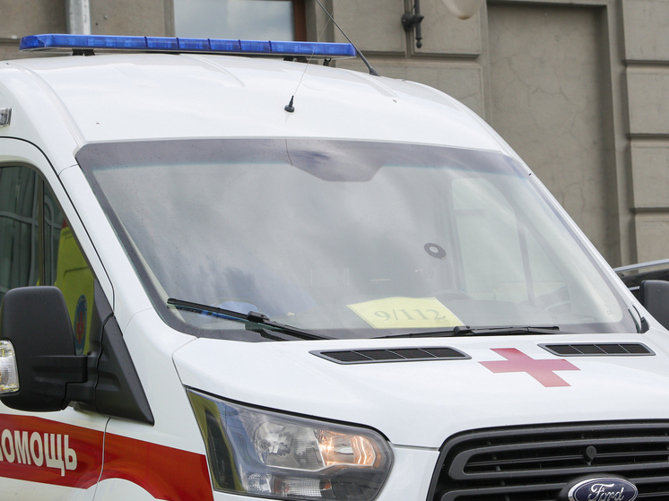 Двух мальчиков завалило обломками аварийного гаража в поселке под Краснодаром