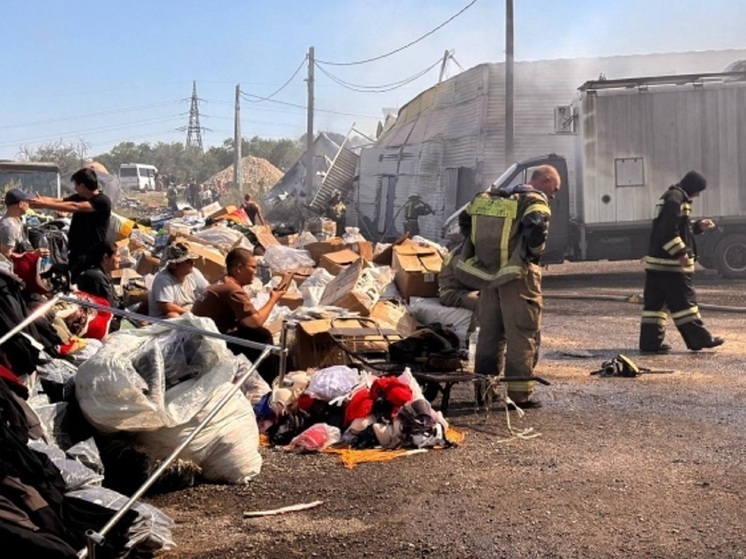  После пожара на рынке в Волгограде за медпомощью обратились 14 человек