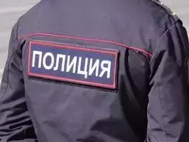 В Ростове задержали дебошира, размахивающего пистолетом с балкона квартиры