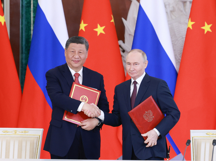 Путин прилетел в Китай с четырехдневным визитом