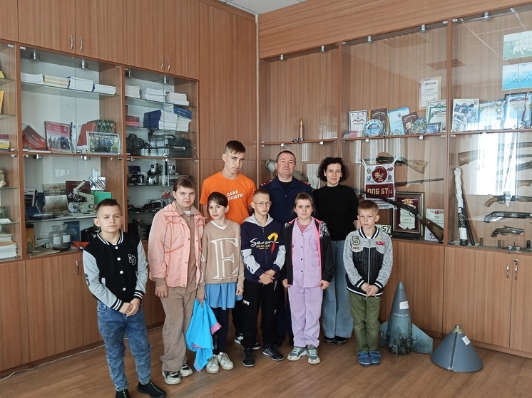 Воспитанники центра помощи детям «Маленькая страна» пришли в гости к сотрудникам орловского СК