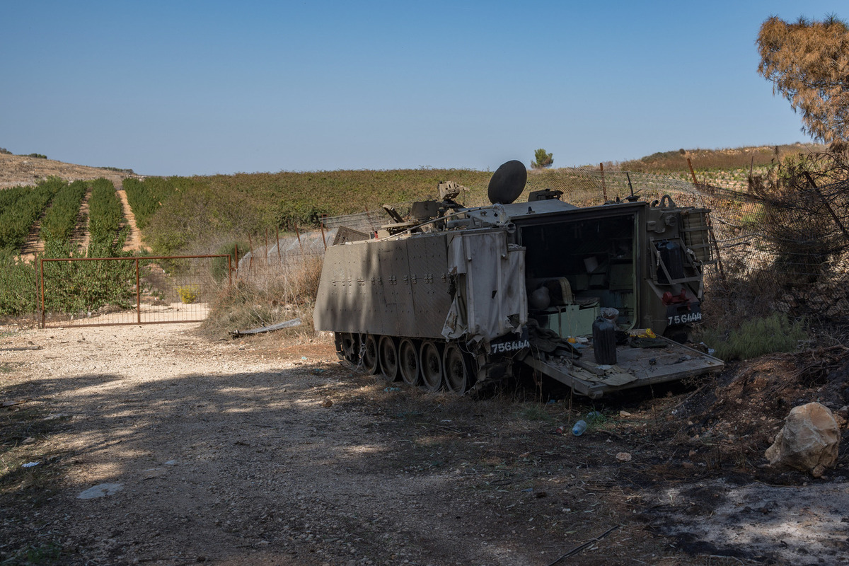 Семь солдат воюющей страны ранены взрывом в оккупированном городе