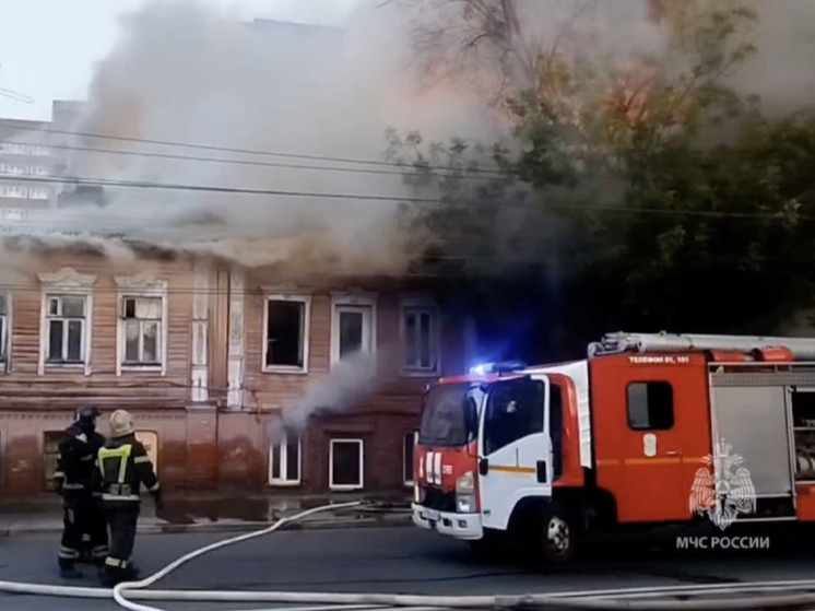 В центре Самары утром 31 августа горели заброшенные дома