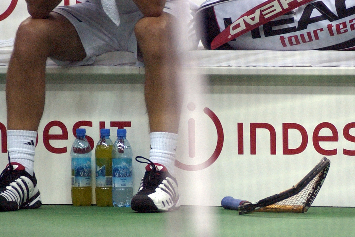 Медведев расстался с тренером после провала на US Open