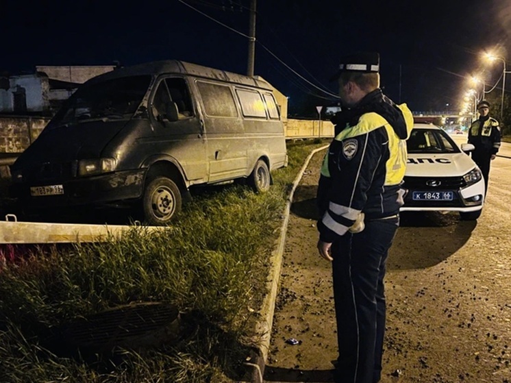 В Нижнем Тагиле в стоящем на обочине фургоне нашли труп