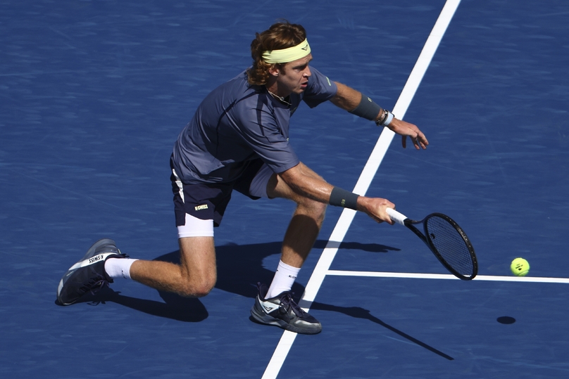 Андрей Рублев пробился в 1/8 финала, превзойдя достижение Медведева на US Open
