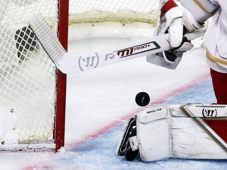 Экс-хоккеист петербургского СКА Павел Дацюк провел прощальный матч в Екатеринбурге