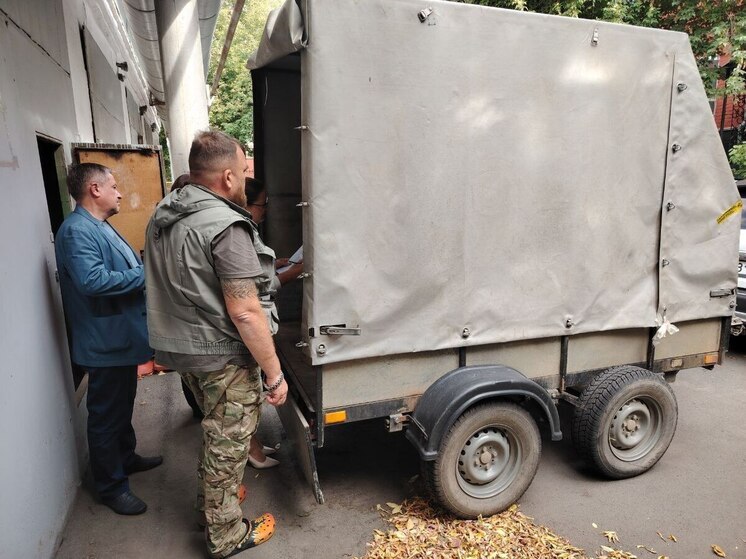 Из Челябинска в зону СВО отправили оборудование для связистов