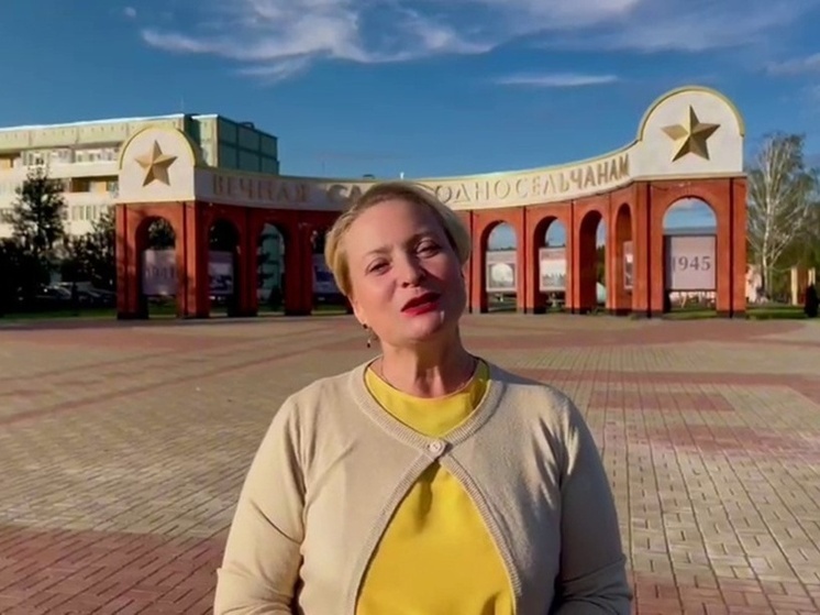 Актриса из «Солдатов» поздравила калужских селян