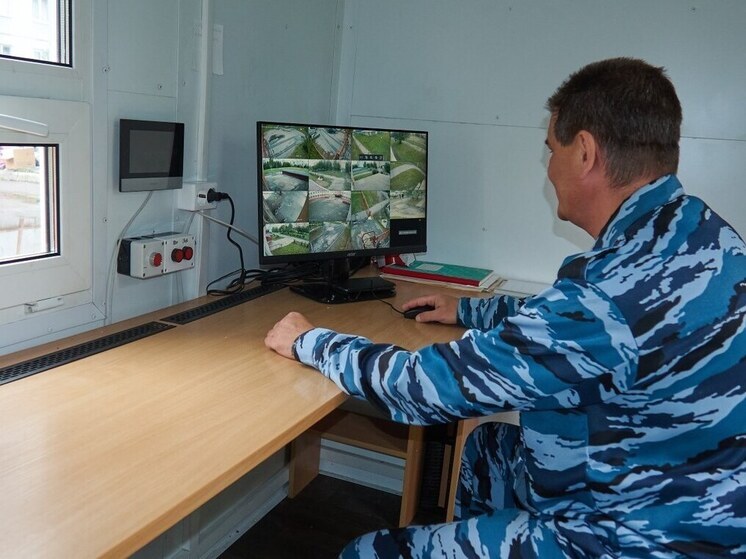 Инспекторы Росгвардии мониторят мероприятия в образовательных учреждениях