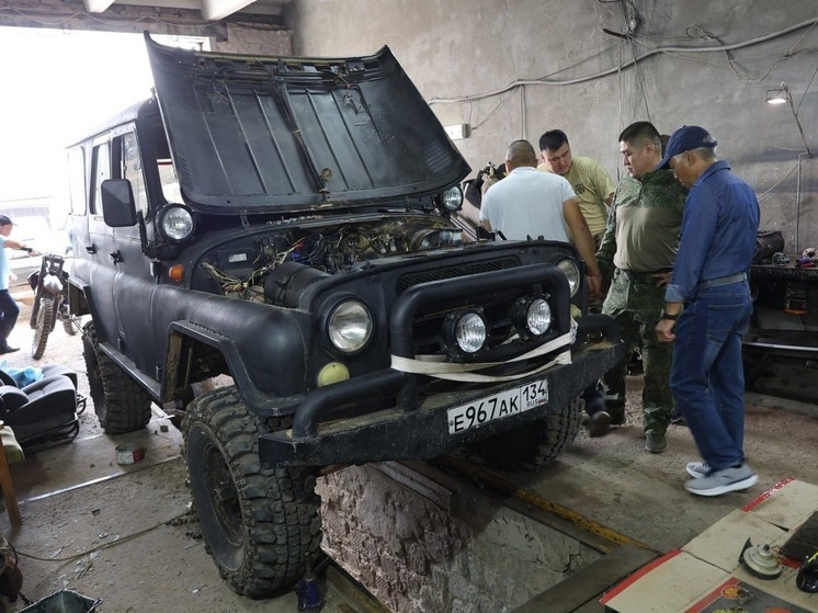 В Калмыкии автомобили после ремонта отправляют  в зону спецоперации