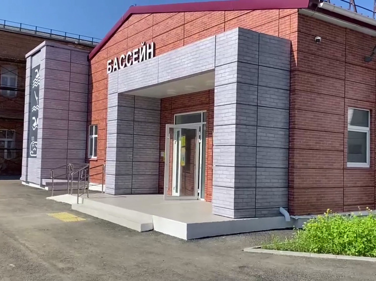 Чиновник напомнил о пришкольном бассейне в Петровске