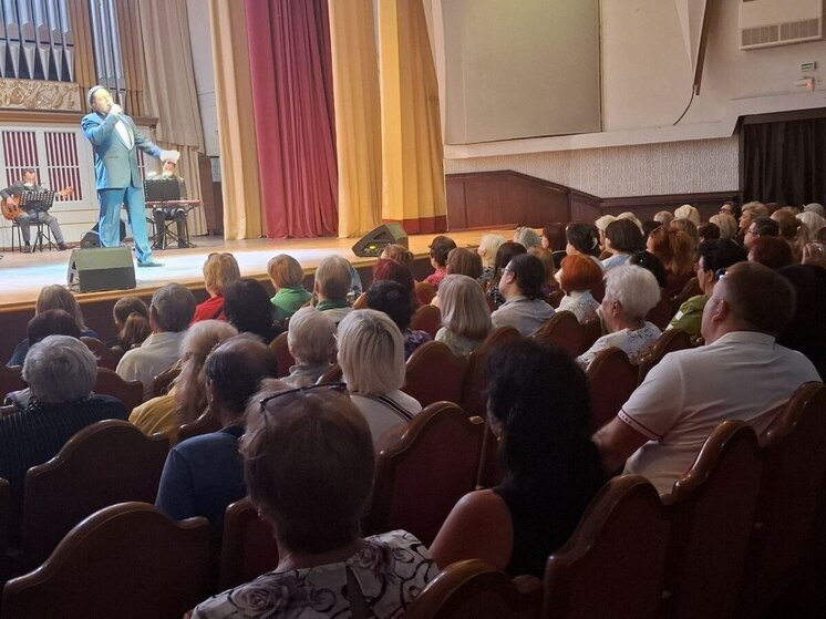 В главной филармонии ДНР завершили фестиваль современной песни "Донецкие самоцветы"