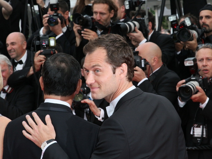 Джуд Лоу рассказал, каково играть Владимира Путина