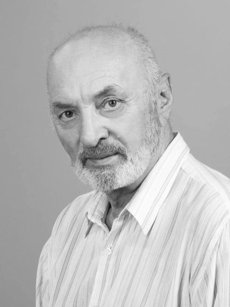 Глава Осетии выразил соболезнования в связи с кончиной народного артиста России Вячеслава Вершинина и выдающегося государственного деятеля республики Таймураза Кусова