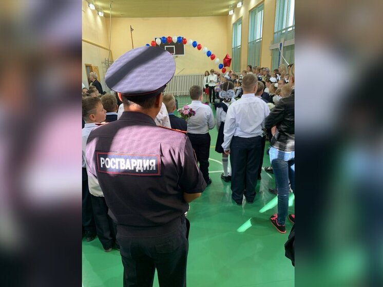 В Бурятии росгвардейцы обеспечивают безопасность в День знаний