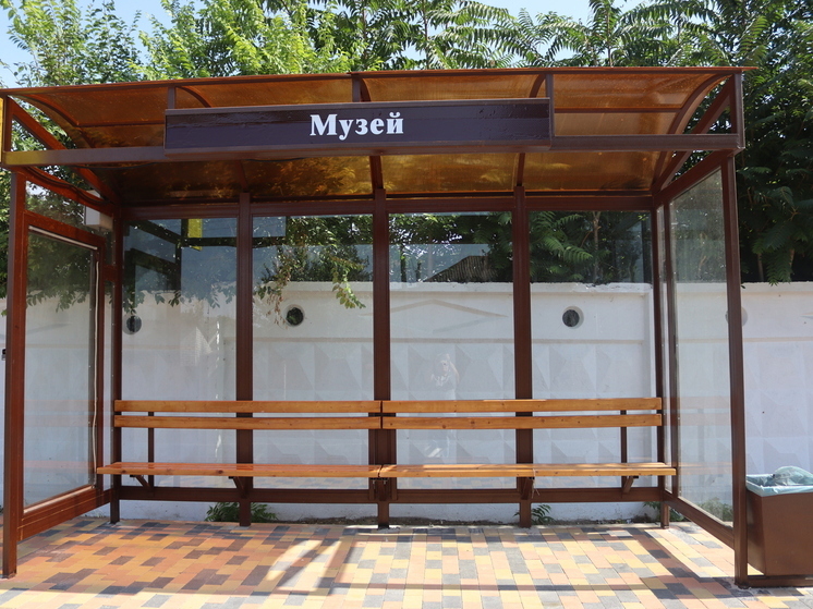 В Зеленокумске благоустроили новую пешеходную зону возле площади Ленина