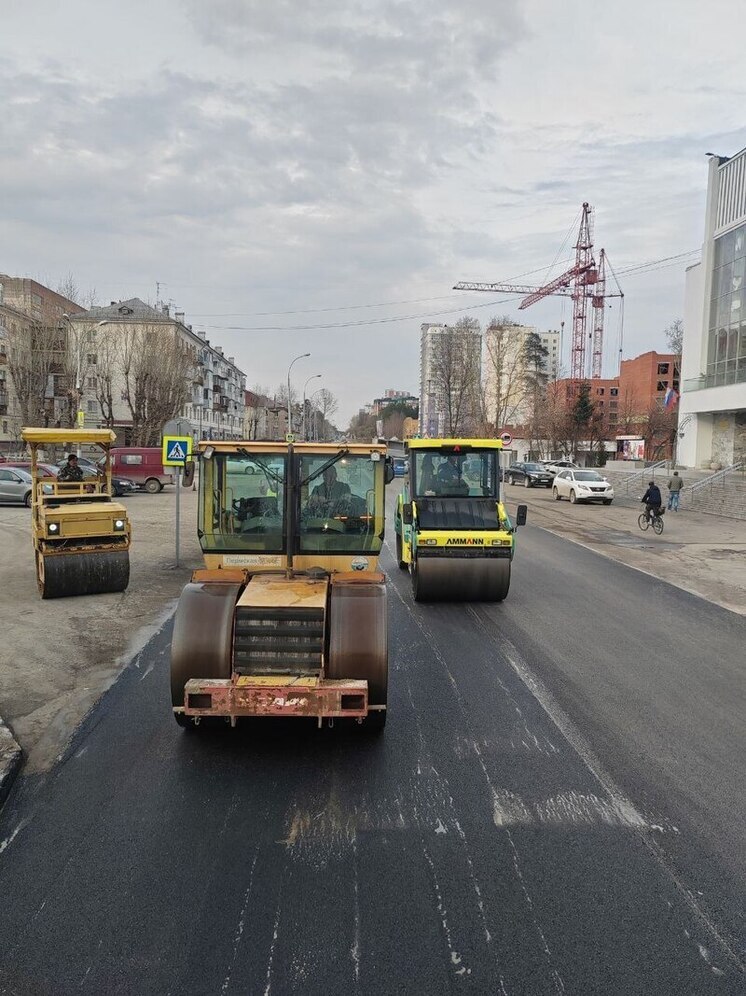 Во всех районах Перми продолжается дорожный сезон
