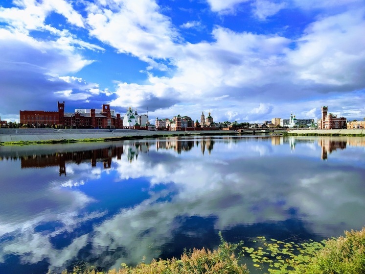 Резкое похолодание и первый снег: новый прогноз Гисметео на сентябрь шокирует россиян