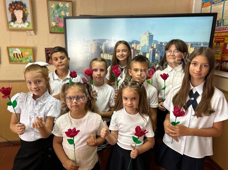 Более 200 тысяч учеников ДНР выйдут на очное обучение