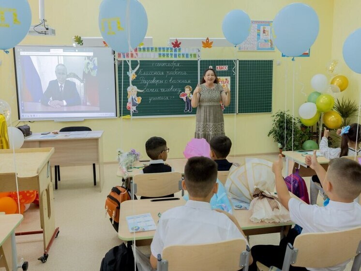 В евпаторийском микрорайоне Исмаил-Бей открыли школу на 480 мест