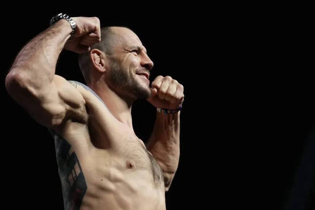 Российский боец потерпел поражение в бою с Богданом Гуськовым