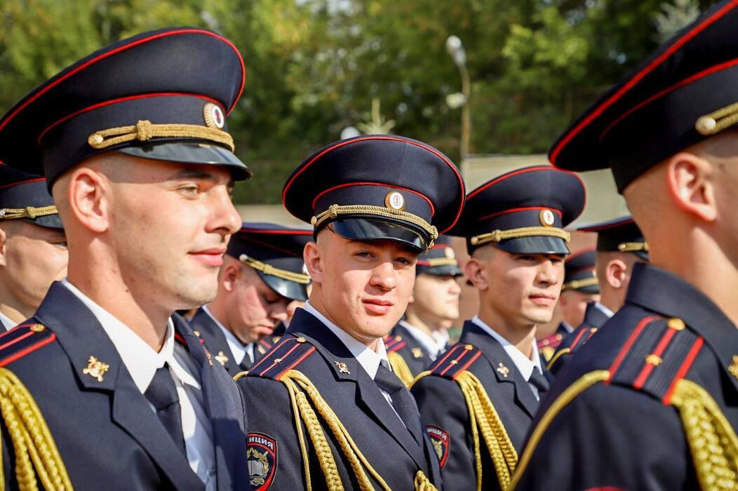 Будущее рязанской полиции: курсантам присвоили первые офицерские звания