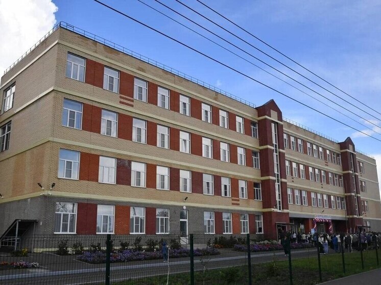 В Исилькуле открыли новую современную школу в День знаний