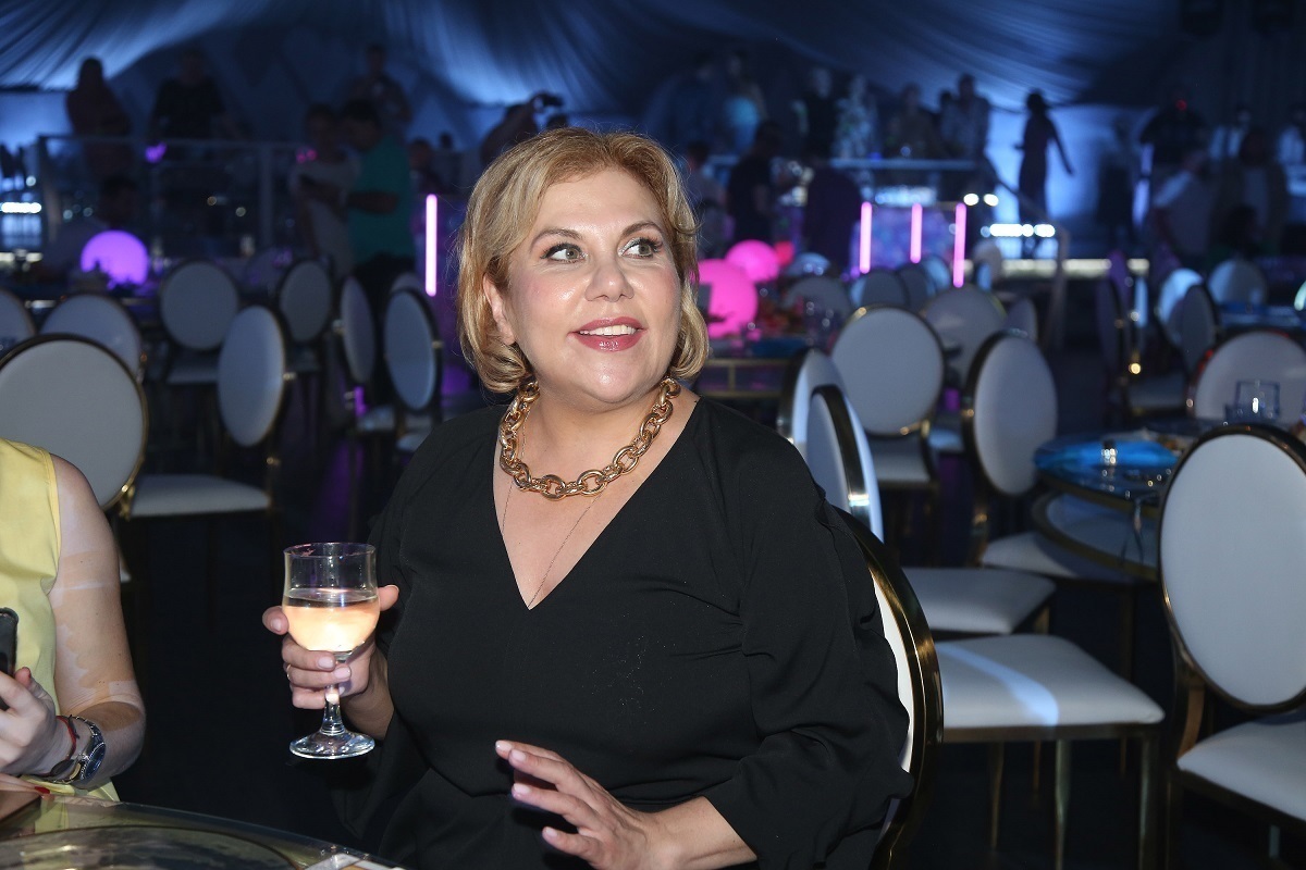 Известная российская актриса ответила на слухи о своем муже-иностранце