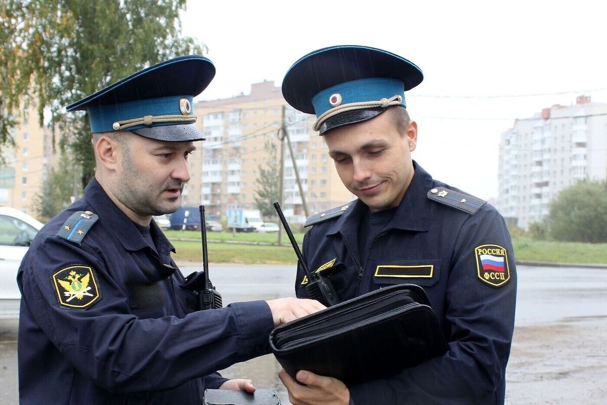 Смоленские судебные приставы взыскали задолженность по договору аренды