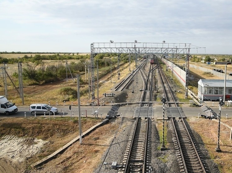 В Дзержинском районе Волгограда временно закроют железнодорожный переезд