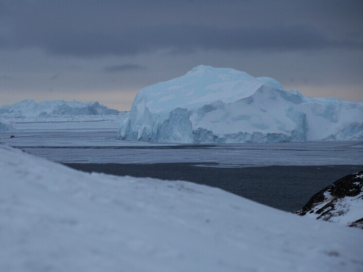 O maior iceberg do planeta, o A23a, se partiu