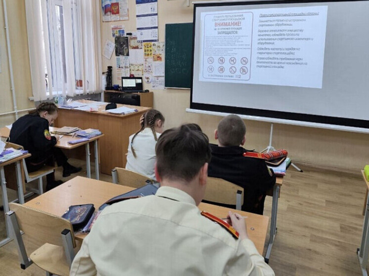 В Донецкий кадетский корпус имени Захарченко поступило более 240 человек