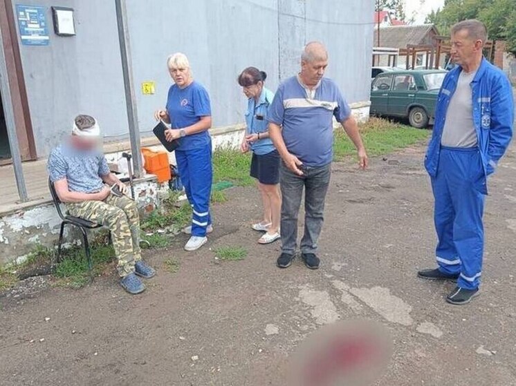 Судебные приставы в Татищеве пришли на помощь упавшему мужчине