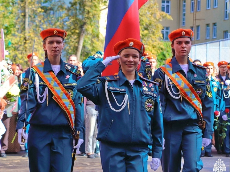 В Смоленской 28 школе учебный год начался не только для простых школьников