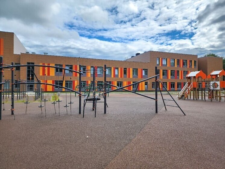 В подмосковном Климовске открылась новая школа на 1100 мест