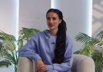 Олимпийская чемпионка в одиночном фигурном катании Алина Загитова поделилась смелыми кадрами из Дубая. Популярная спортсменка обошлась минимумом одежды
