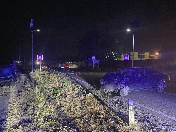 На Ставрополье женщина погибла в результате столкновения «Калины» и «Мерседеса»