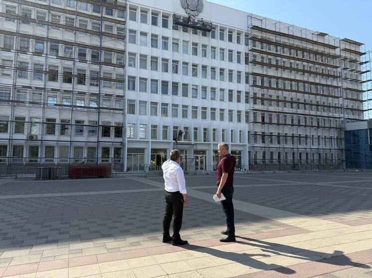 В Пятигорске ремонтируют фасад здания городской администрации