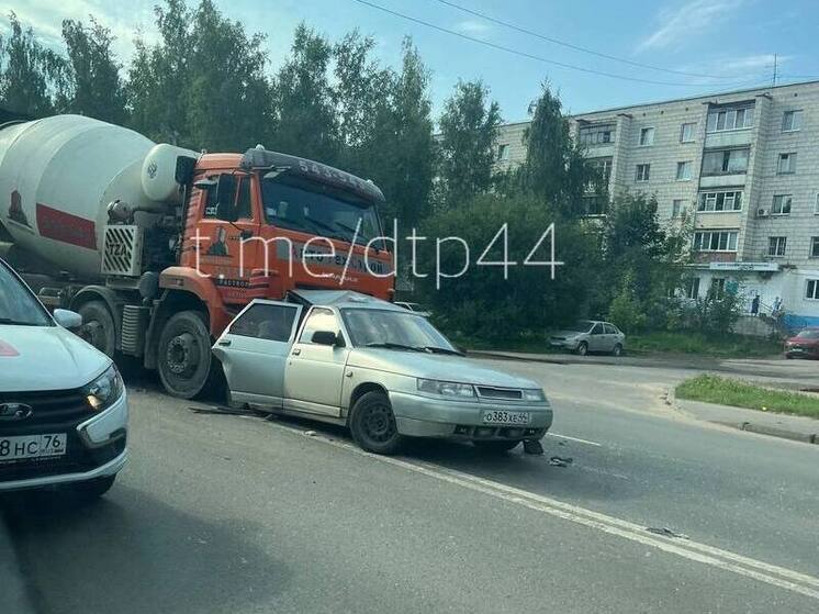 Можно выдохнуть — вчерашняя авария у 100-метровки в Костроме обошлась без жертв