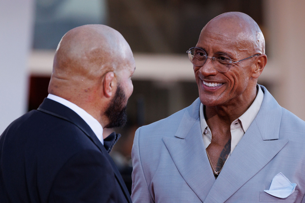 "Скала" сыграл известного бойца в биографическом фильме